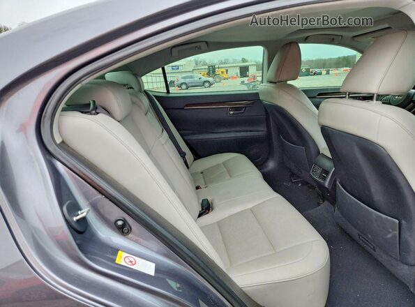 58ABK1GG0GU015147 2016 LEXUS ES Gray უკანა სავარძლების ხედი