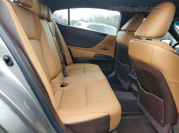 58AD11D13MU003517 2021 LEXUS ES Silver უკანა სავარძლების ხედი