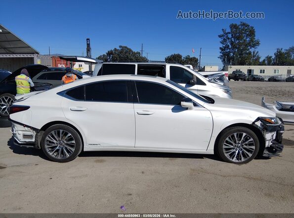 58AD21B12LU006830 2020 LEXUS ES 300H White სალონის 360-გრადუსიანი ხედი