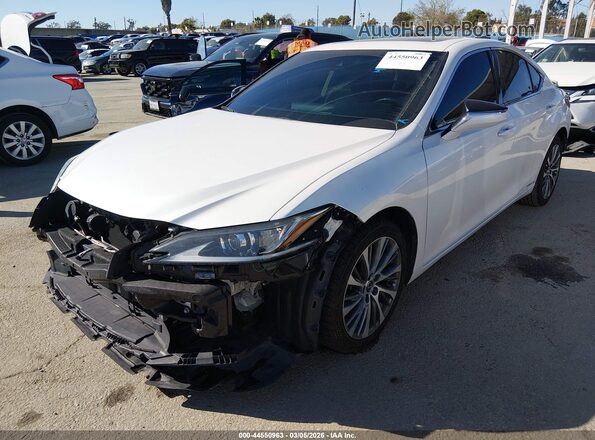 58AD21B12LU006830 2020 LEXUS ES 300H White წინა მარცხენა ხედი სამი მეოთხედიდან