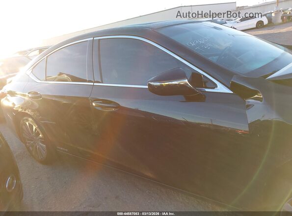 58AD21B12LU009985 2020 LEXUS ES 300H Black Սալոնի հետևի տեսք