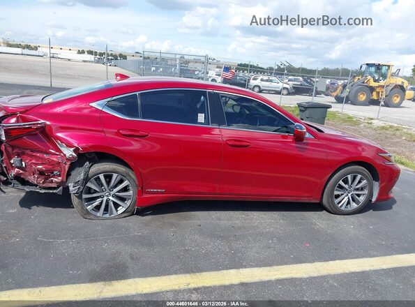 58AD21B19LU008364 2020 LEXUS ES 300H Red უკანა სალონის ხედი