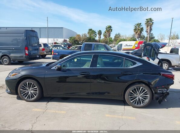 58ADA1C10PU034648 2023 LEXUS ES 300H Black 