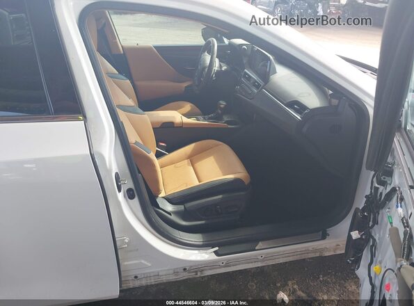 58ADA1C12PU030844 2023 LEXUS ES 300H Белый Вид салона спереди