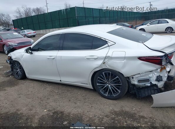 58ADA1C13NU026007 2022 LEXUS ES 300H White 