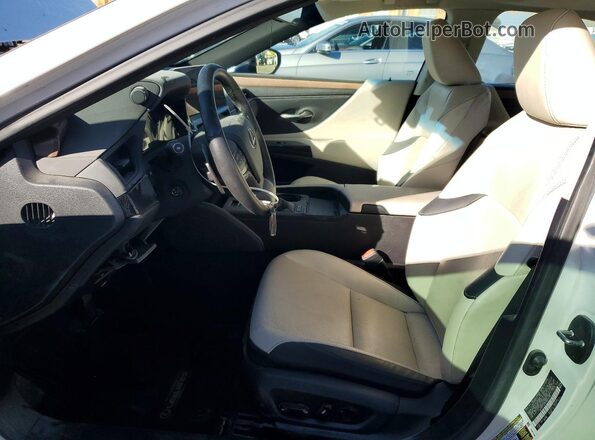 58ADA1C15RU053196 2024 LEXUS ES White Front interior view