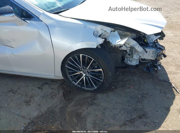 58ADA1C16NU023540 2022 LEXUS ES 300H White Դիմացի տեսք