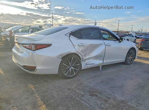 58ADA1C19RU038541 2024 LEXUS ES White Հետևի աջ