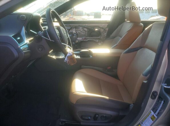 58ADZ1B18MU082808 2021 LEXUS ES Gray Widok wnętrza z przodu