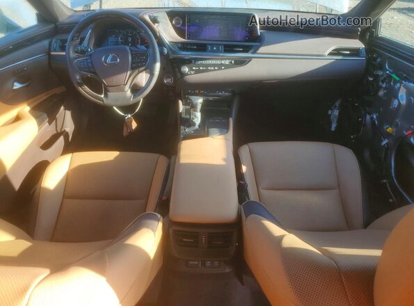 58ADZ1B18MU082808 2021 LEXUS ES Gray Widok deski rozdzielczej