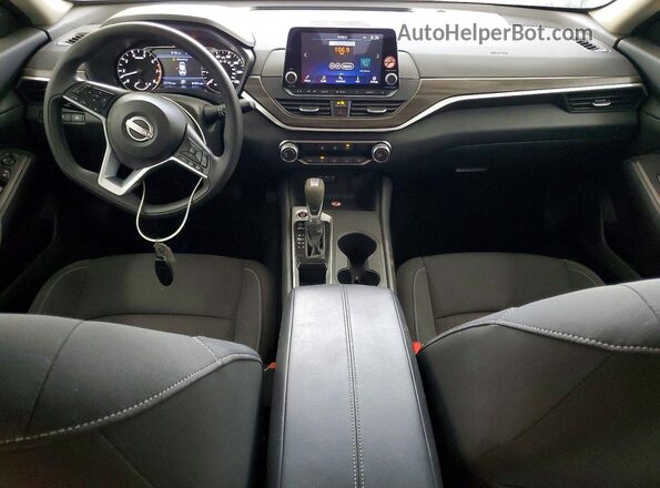 1N4BL4DV6SN399800 2025 NISSAN ALTIMA White 