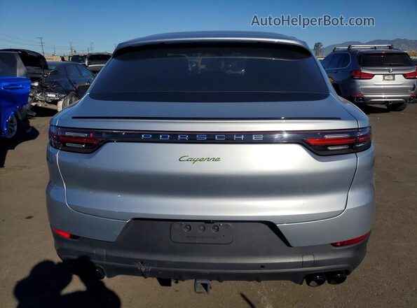 WP1BE2AY8NDA51058 2022 PORSCHE CAYENNE Silver წინა სალონის ხედი