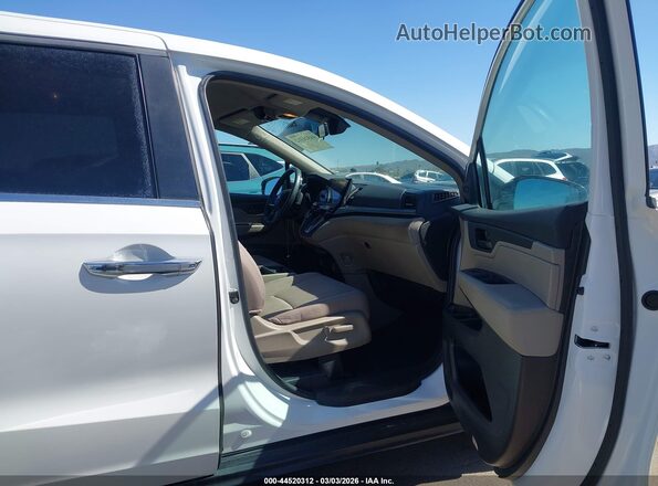 5FNRL6H57PB069037 2023 HONDA ODYSSEY White Widok wnętrza z przodu