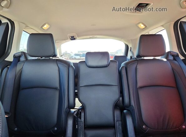 5FNRL6H65TB007249 2026 HONDA ODYSSEY White Вид задніх сидінь