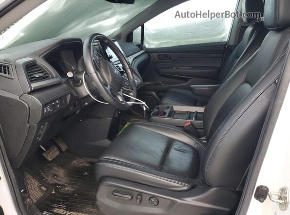5FNRL6H77MB020692 2021 HONDA ODYSSEY White Front interior view