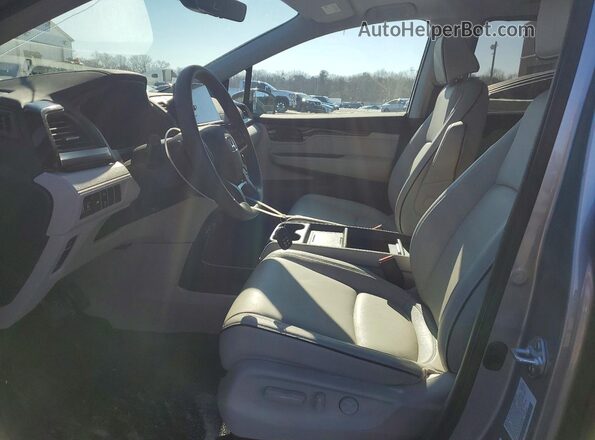 5FNRL6H86TB002224 2026 HONDA ODYSSEY Silver Widok wnętrza z przodu