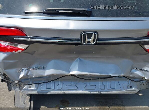5FNRL6H88NB040038 2022 HONDA ODYSSEY Серебряный Вид спереди