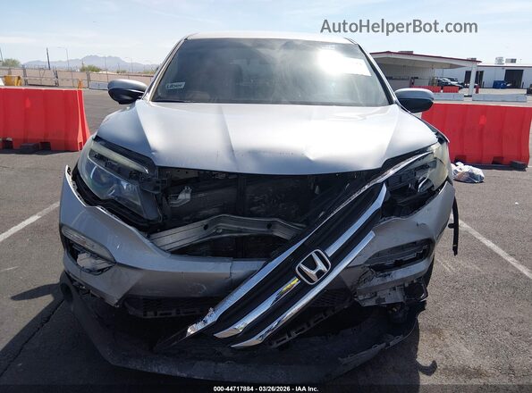 5FNYF5H38JB009240 2018 HONDA PILOT Silver Vista del salpicadero