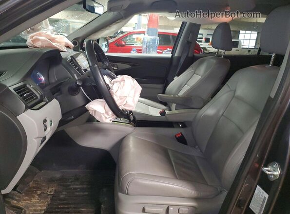 5FNYF6H05MB088821 2021 HONDA PILOT Gray Vista interior delantera