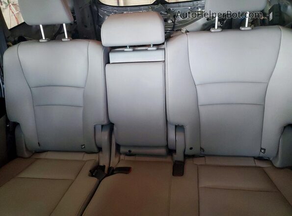 5FNYF6H21MB025829 2021 HONDA PILOT Silver უკანა სავარძლების ხედი