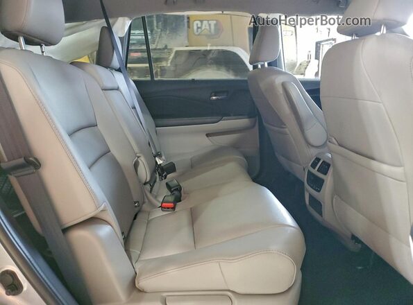 5FNYF6H52MB080400 2021 HONDA PILOT Silver Widok wnętrza z tyłu