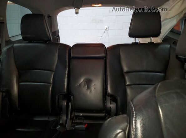 5FNYF6H57JB037246 2018 HONDA PILOT Белый Вид задних сидений