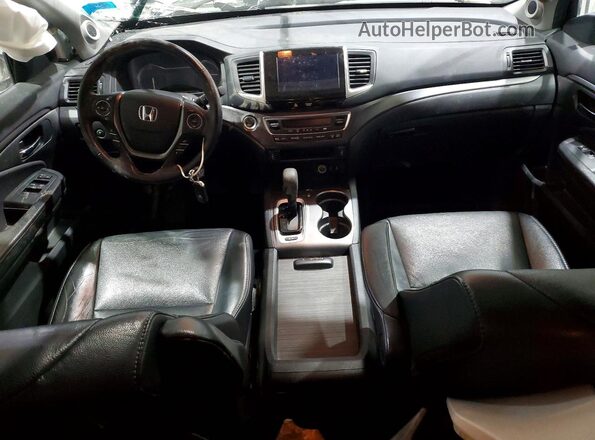5FNYF6H57JB037246 2018 HONDA PILOT Белый Вид панели приборов