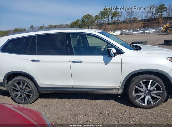 5FNYF6H91MB037217 2021 HONDA PILOT White Rear interior view