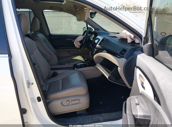 5FNYF6H92JB053499 2018 HONDA PILOT White Widok wnętrza z przodu
