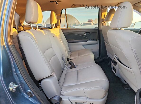 5FNYF6H93KB057093 2019 HONDA PILOT Green Вид задньої частини салону