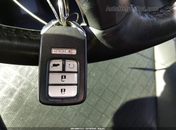 5FNYF8H02KB028066 2019 HONDA PASSPORT White Widok deski rozdzielczej
