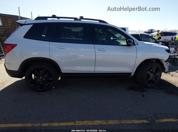 5FNYF8H02KB028066 2019 HONDA PASSPORT White Widok wnętrza 360 stopni