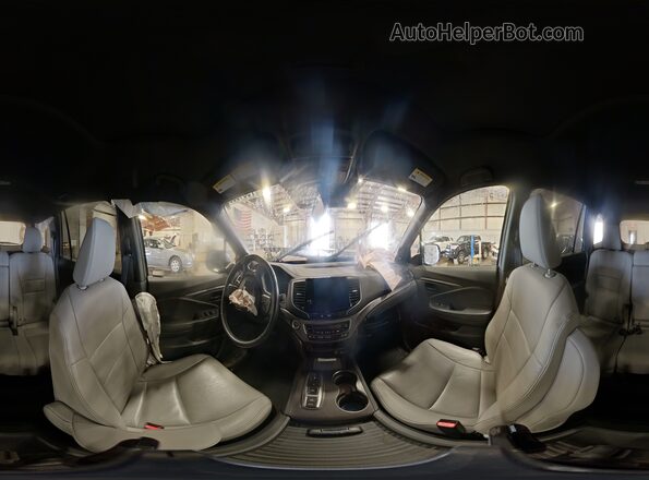 5FNYF8H55PB008462 2023 HONDA PASSPORT Silver Սալոնի 360 աստիճան տեսք