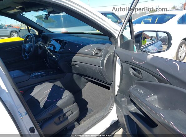 5FNYF8H6XRB019386 2024 HONDA PASSPORT White 