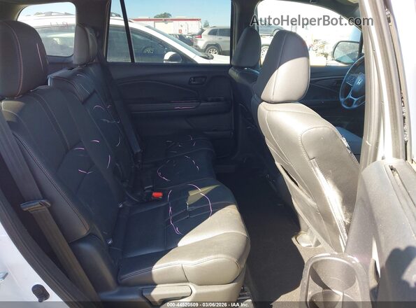 5FNYF8H6XRB019386 2024 HONDA PASSPORT White 