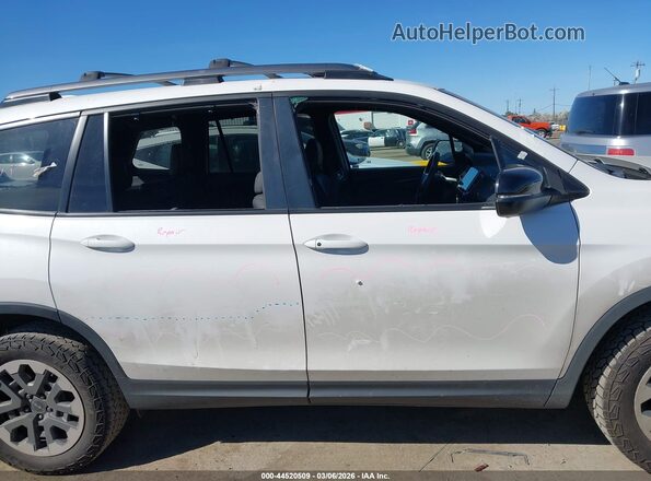 5FNYF8H6XRB019386 2024 HONDA PASSPORT White 