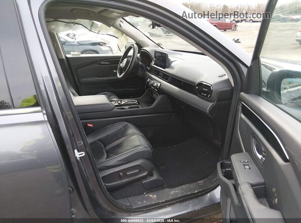 5FNYG1H75PB007012 2023 HONDA PILOT Gray Front interior view