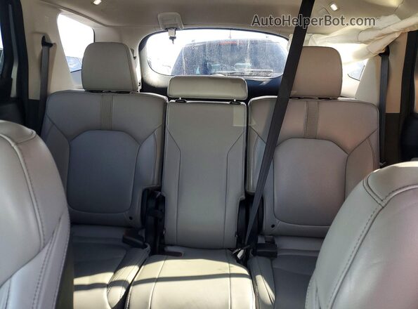 5FNYG2H46PB009797 2023 HONDA PILOT Silver Widok tylnych siedzeń