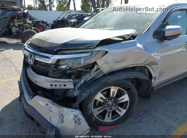 5FPYK2F58JB000785 2018 HONDA RIDGELINE Серебряный Вид спереди