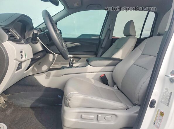 5FPYK3F51RB030695 2024 HONDA RIDGELINE White Սալոնի դիմացի տեսք
