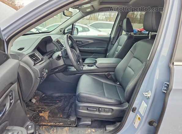 5FPYK3F53RB018953 2024 HONDA RIDGELINE Silver Vista interior delantera