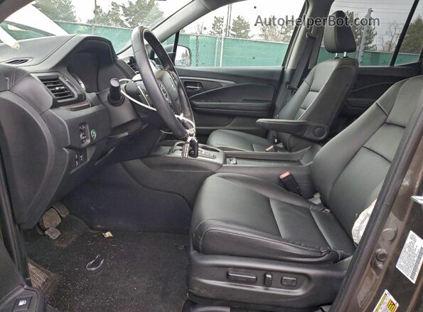 5FPYK3F54NB031057 2022 HONDA RIDGELINE Brown Front interior view