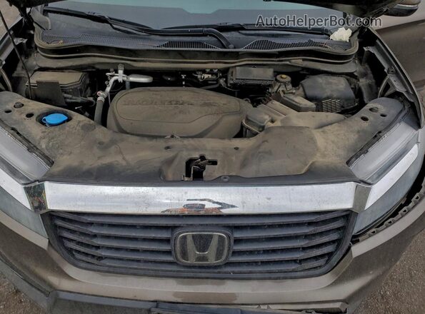 5FPYK3F54NB031057 2022 HONDA RIDGELINE Brown Rear interior view