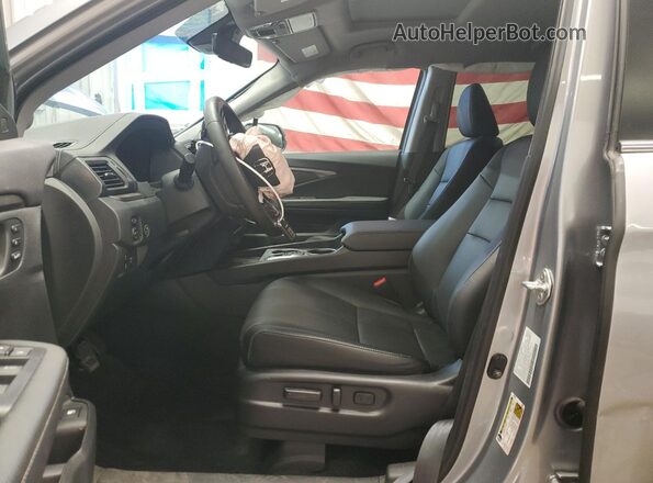 5FPYK3F59RB004765 2024 HONDA RIDGELINE Silver წინა სალონის ხედი