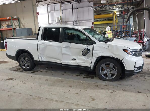 5FPYK3F61RB012013 2024 HONDA RIDGELINE White Вид задньої частини салону