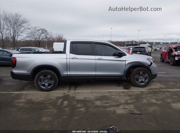 5FPYK3F65SB027376 2025 HONDA RIDGELINE Silver უკანა სალონის ხედი