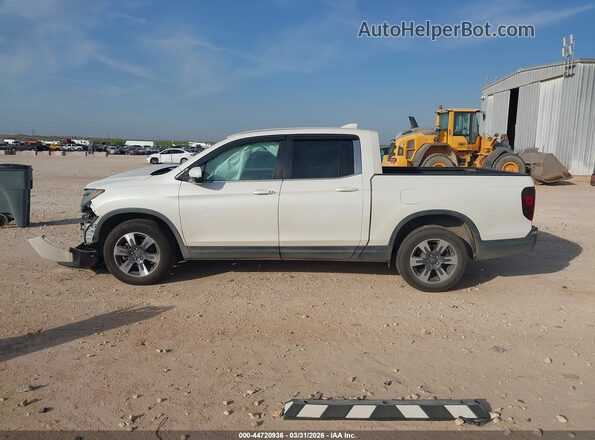 5FPYK3F68JB004558 2018 HONDA RIDGELINE White Vista interior de 360 grados