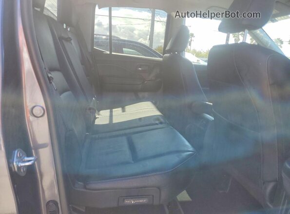 5FPYK3F78NB026252 2022 HONDA RIDGELINE Gray Вид задньої частини салону