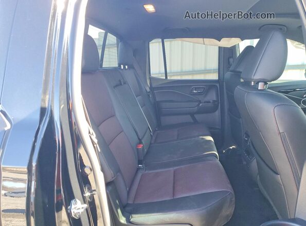 5FPYK3F81RB016984 2024 HONDA RIDGELINE Black Rear seats view