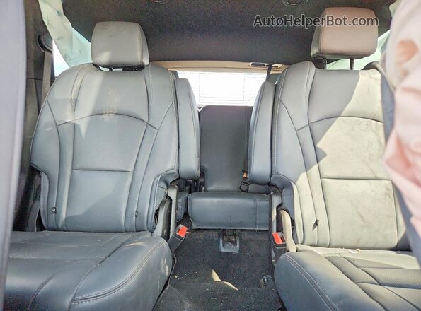 5GAEVBKW1RJ130141 2024 BUICK ENCLAVE Silver Вид задніх сидінь